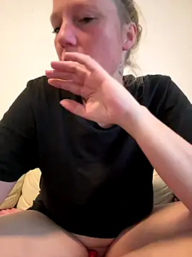 MoniqueLaFee online show from 09-11-25, 03:45