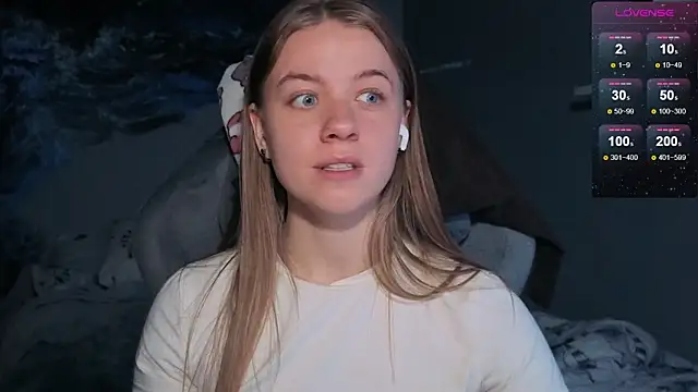 candy maggie online show from 11-25-25, 05:57