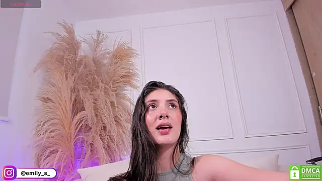 EmilyS   online show from 05-16-26, 08:07
