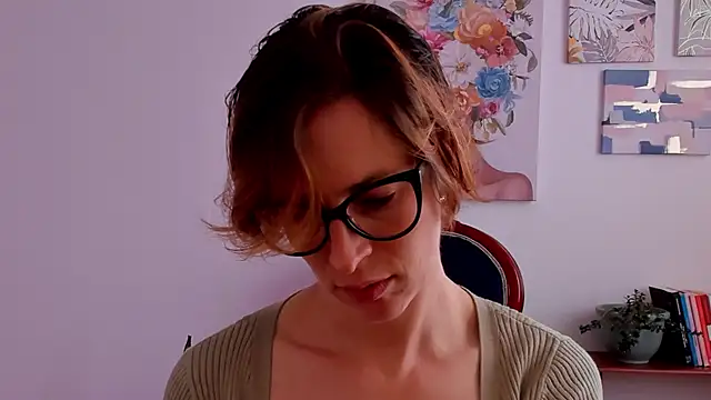 cuddlingbunny online show from 12-05-25, 05:20