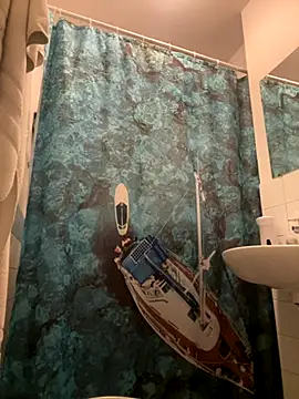 Snapshot of Teddan82 chatting on 10-26-25, 12:05 Teddan82 online show from 10-26-25, 12:05