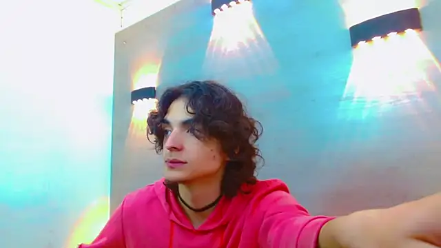 Sr BonnyEthan online show from 11-18-25, 04:33