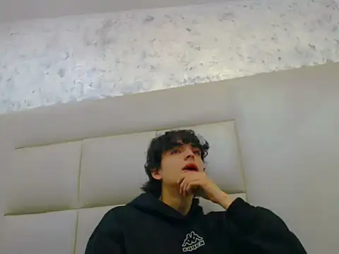 Sr BonnyEthan online show from 02-08-26, 01:47