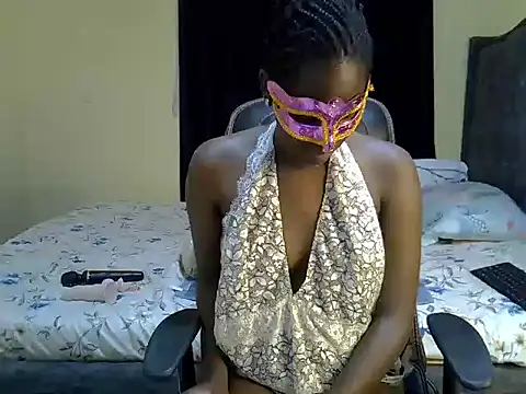 Snapshot of QueenJelly_Sexy chatting on 10-22-25, 03:45 QueenJelly Sexy online show from 10-22-25, 03:45