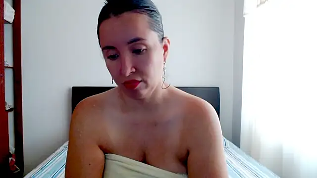 emely sexx20 online show from 12-04-25, 02:48