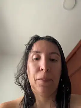 Snapshot of emely_sexx20 chatting on 05-03-26, 03:51 emely sexx20 online show from 05-03-26, 03:51