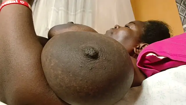 titi fiesta online show from 11-29-25, 04:43