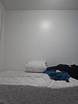 Snapshot of Edw95S chatting on 03-14-26, 05:13 Edw95S online show from 03-14-26, 05:13