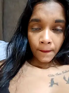 Snapshot of Indianqueen03 chatting on 12-15-24, 09:42 Indianqueen03 online show from 12-15-24, 09:42