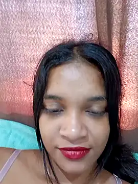 Snapshot of Indianqueen03 chatting on 12-27-24, 08:35 Indianqueen03 online show from 12-27-24, 08:35