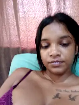 Snapshot of Indianqueen03 chatting on 01-05-25, 11:04 Indianqueen03 online show from 01-05-25, 11:04