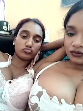 Indianqueen03 online show from 01-10-26, 11:45