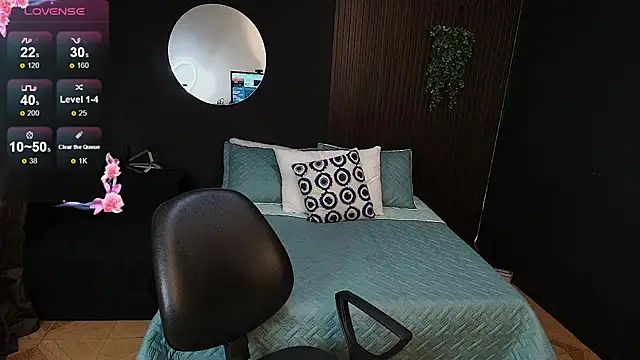 Snapshot of pretty_cristal69 chatting on 12-13-25, 11:43 pretty cristal69 online show from 12-13-25, 11:43