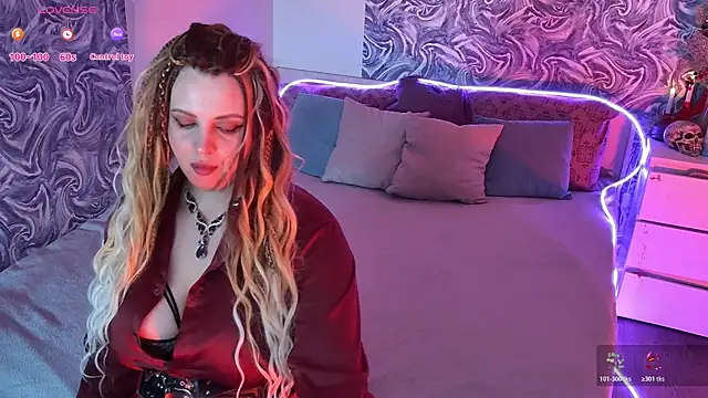 Miss Maya Mils online show from 06-11-26, 02:53