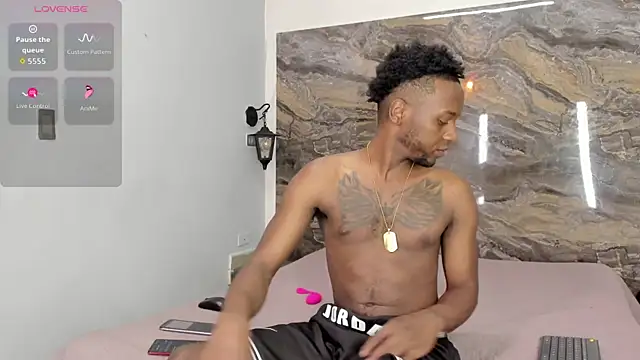 kaleb violeta 1 online show from 11-15-25, 03:59