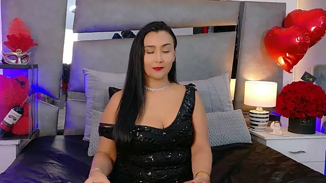 Evangeline Taylorr online show from 09-25-25, 06:00