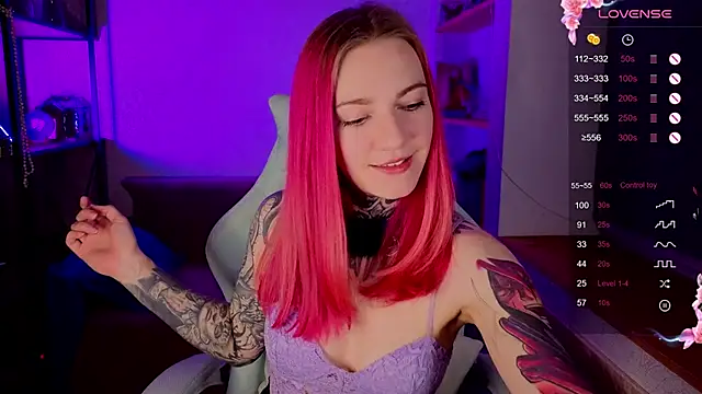 Roxy      online show from 12-13-25, 08:47