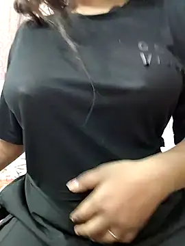 Snapshot of MohiniHott chatting on 11-22-25, 06:34 MohiniHott online show from 11-22-25, 06:34