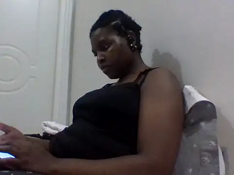 queenzuena online show from 07-29-26, 07:23