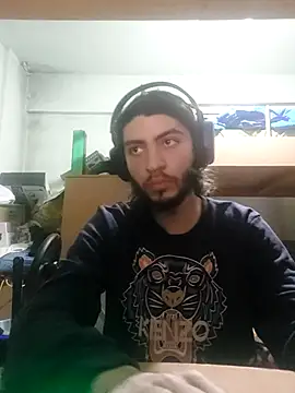 kleineid77 online show from 02-15-25, 03:39