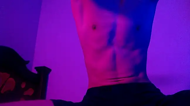 Snapshot of isaaclatino chatting on 02-21-25, 06:18 isaaclatino online show from 02-21-25, 06:18