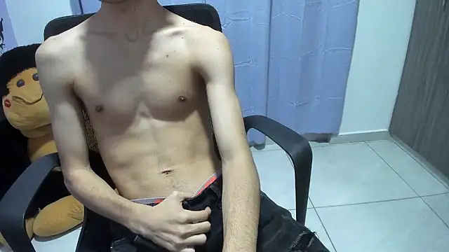 isaaclatino online show from 10-27-25, 06:06