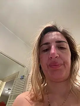 Snapshot of casalinga88 chatting on 02-25-25, 07:09 casalinga88 online show from 02-25-25, 07:09