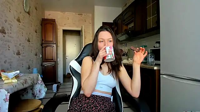 Adela Vetta online show from 02-27-25, 11:10