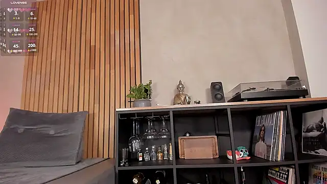 honeyhot69   online show from 03-09-26, 12:09