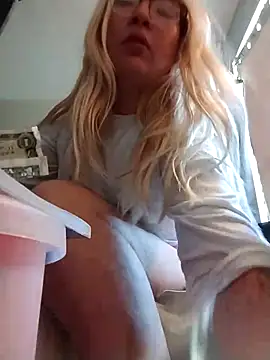 xWhoreAbleX Pika online show from 04-27-26, 06:50