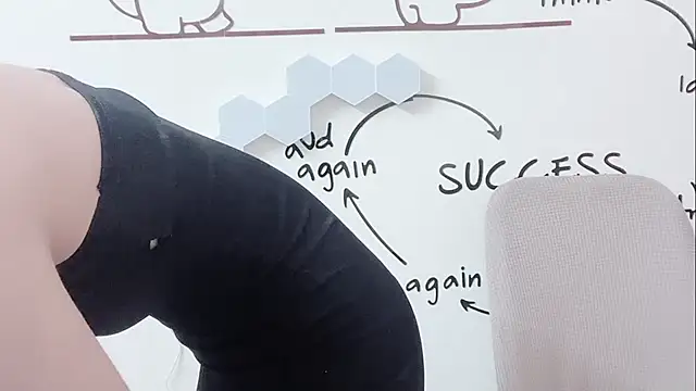 Sarah-ery online show from 04-04-26, 01:26