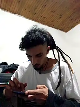 Snapshot of elgoguexxx chatting on 12-04-25, 04:33 elgoguexxx online show from 12-04-25, 04:33