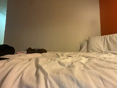 tatted-bitty online show from 11-18-25, 04:06