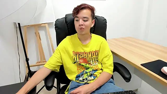 bunny maxi online show from 10-23-25, 12:37