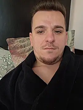 Huge cock22cm online show from 02-01-26, 08:02