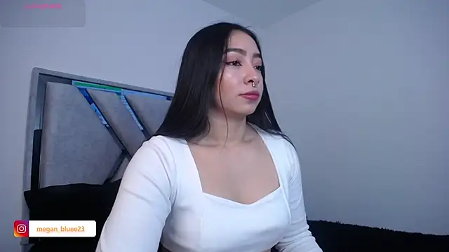 megan bluee23 online show from 10-29-25, 04:09