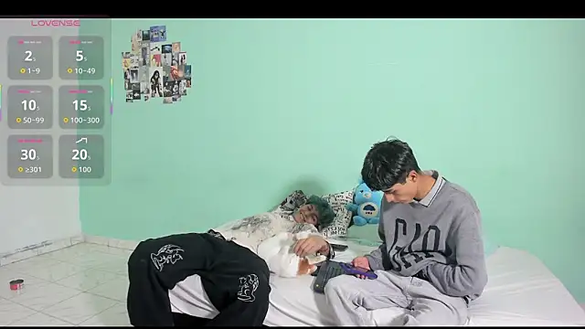 oliverhot2005 online show from 10-28-25, 07:05