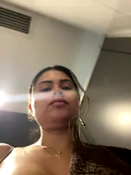 Snapshot of melanny10 chatting on 12-04-24, 12:25 melanny10 online show from 12-04-24, 12:25