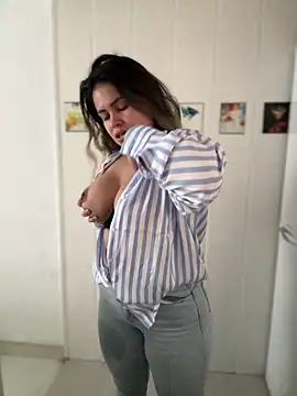 Snapshot of melanny10 chatting on 01-02-25, 12:46 melanny10 online show from 01-02-25, 12:46