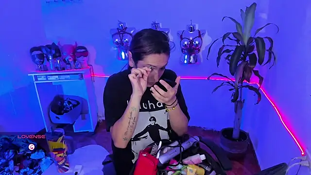 LucyStrike  online show from 07-10-26, 01:54