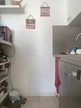 Snapshot of Luccreccia_ chatting on 11-16-25, 10:21 Luccreccia online show from 11-16-25, 10:21