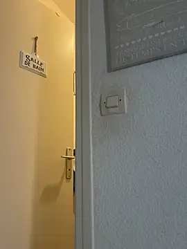 Luccreccia  online show from 04-09-26, 09:26