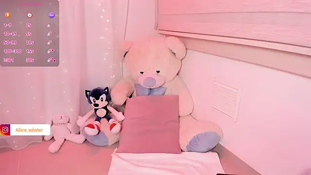 Alice winter  online show from 07-31-26, 11:15