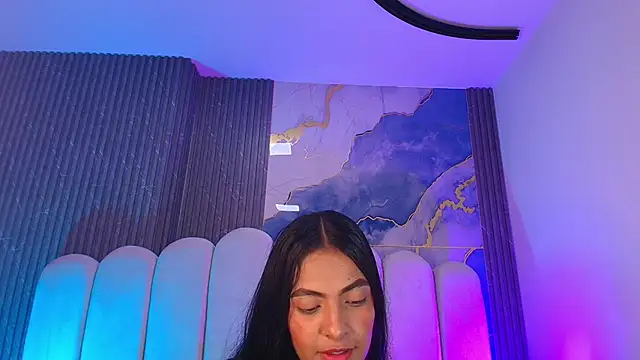 hot dione online show from 12-17-25, 07:20