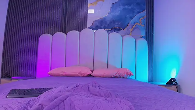 hot dione online show from 03-27-26, 07:13