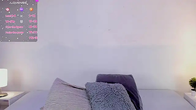 Snapshot of isa_molly chatting on 02-20-25, 09:09 isa molly online show from 02-20-25, 09:09