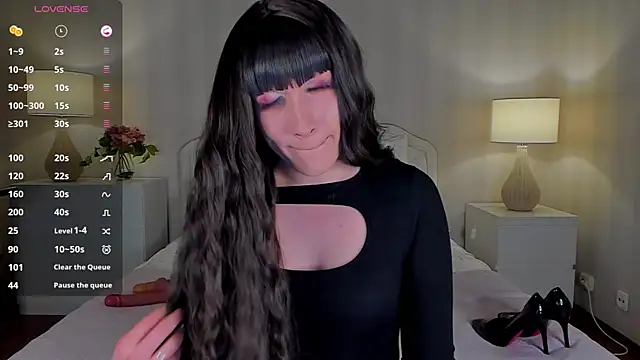 Snapshot of valeriasecret chatting on 12-16-24, 05:06 valeriasecret online show from 12-16-24, 05:06
