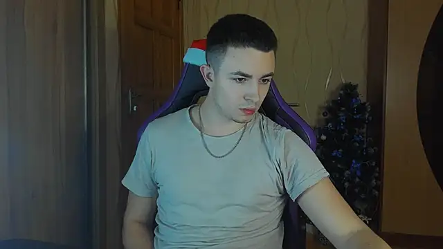 Snapshot of bigmark033 chatting on 01-09-25, 01:45 bigmark033 online show from 01-09-25, 01:45