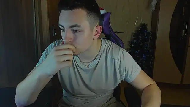 Snapshot of bigmark033 chatting on 01-10-25, 01:41 bigmark033 online show from 01-10-25, 01:41