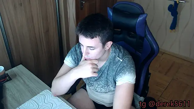 Snapshot of bigmark033 chatting on 11-29-25, 04:10 bigmark033 online show from 11-29-25, 04:10